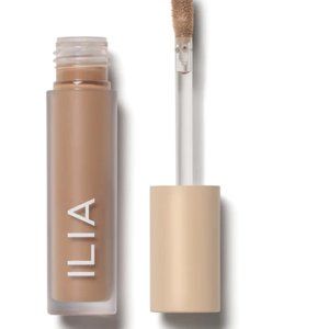 ILIA Beauty Liquid Powder Chromatic Eye Tint  | CORK - a neutral taupe brown